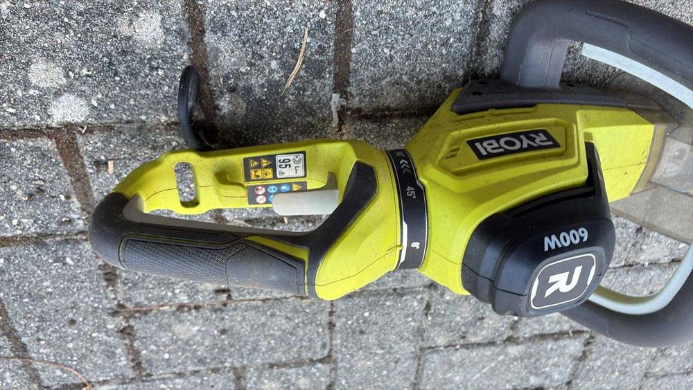 Corta-sebes elétrico RYOBI RHT6160RS