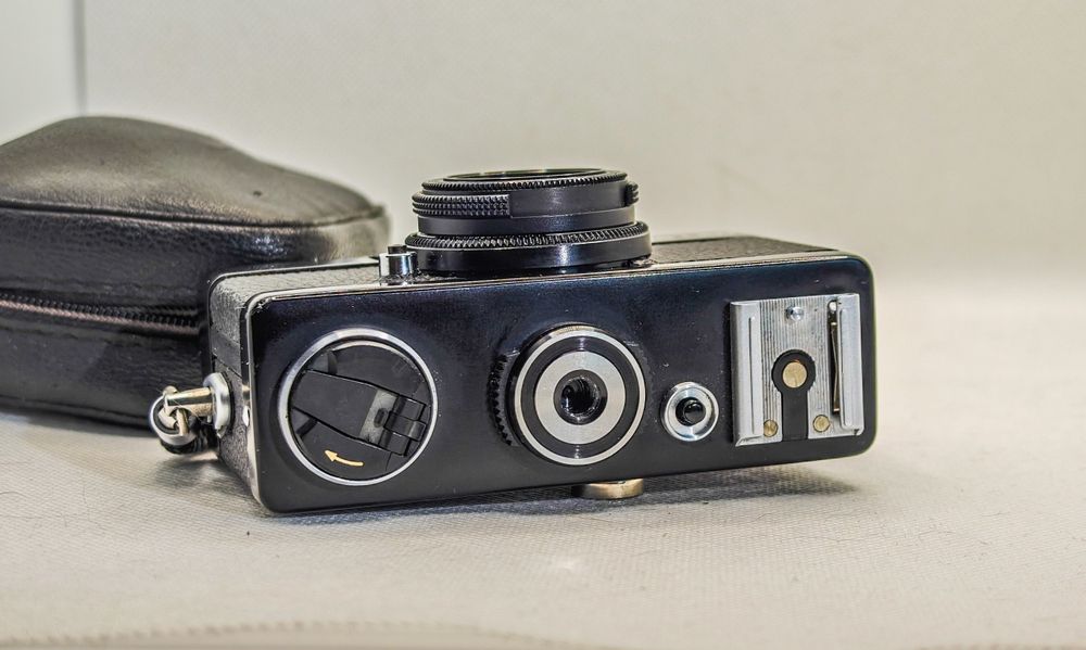 Aparat analogowy kompakt rollei 35 led
