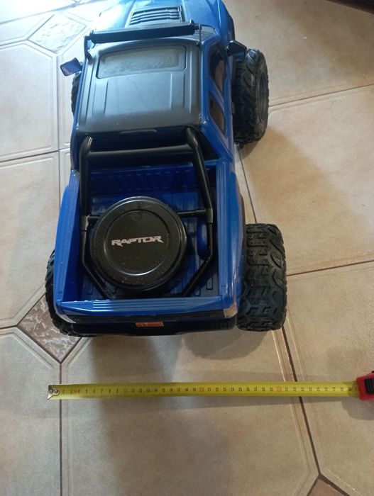 Машинка Ford F-150 raptor на радіокеруванні
