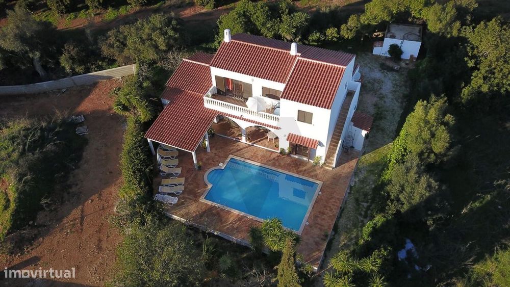 Moradia T3 com Piscina + Apartamento T1 Independente