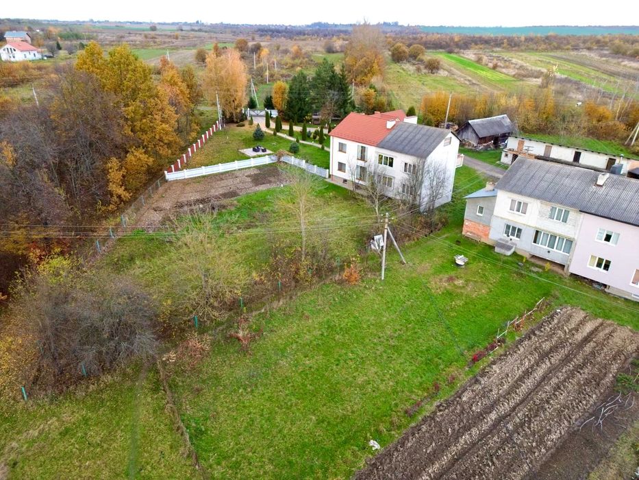 Продаж 2х поверхового будинку котеджного типу поблизу м.Дрогобич