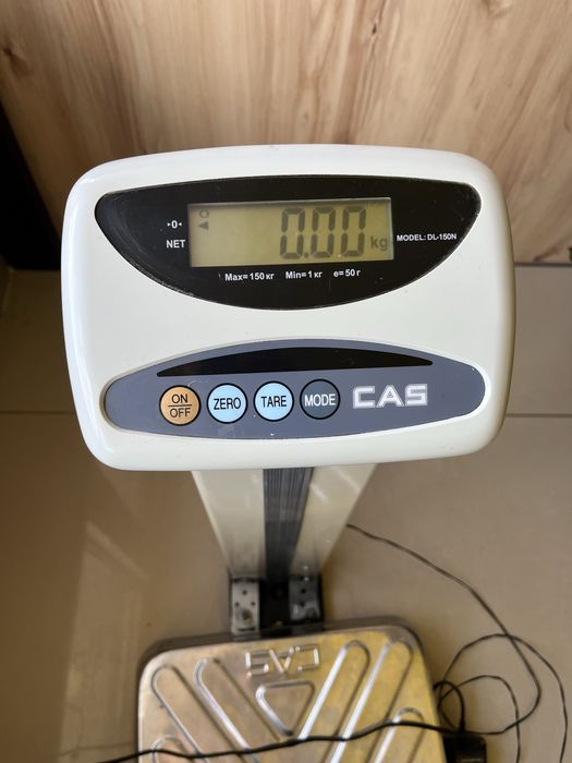 Продам ваги підлогові корейскі ф. CАS мод DL 150 N, б/у