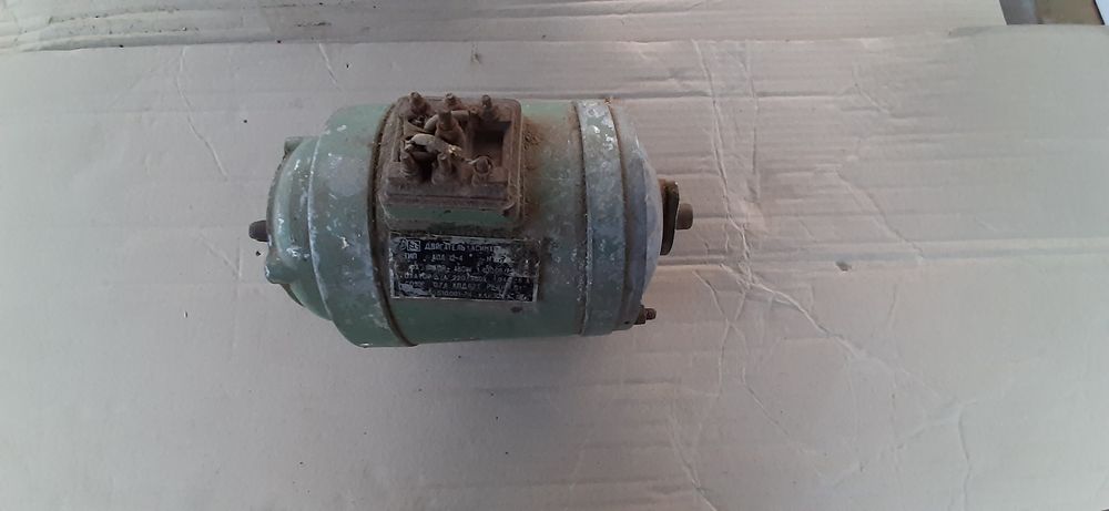 Продам электродвигатель