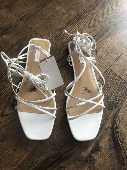 Кожанные босоножки Н&М новые