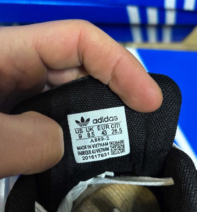 (2220) Кросівки Adidas ZX 750 чорні (41-46) адідас