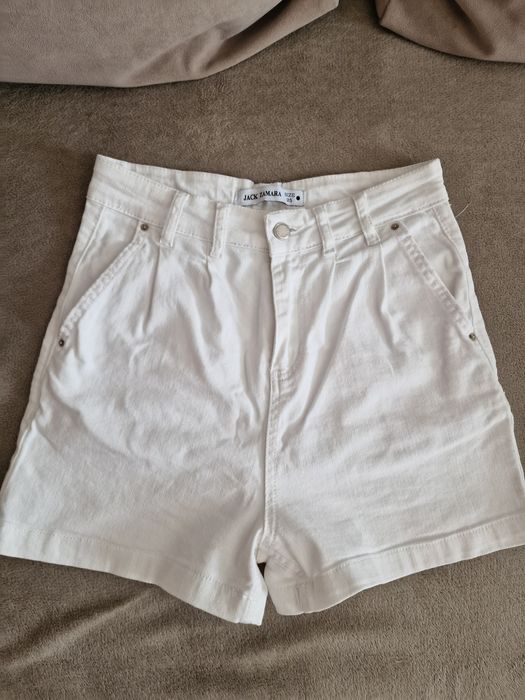 Білі джинсові шорти xs-s