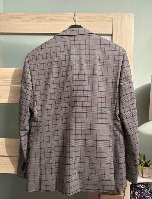 Garnitur męski założony raz