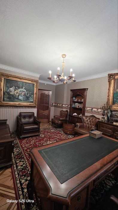 Здається простора великогабаритна квартира ,вул.Соборна