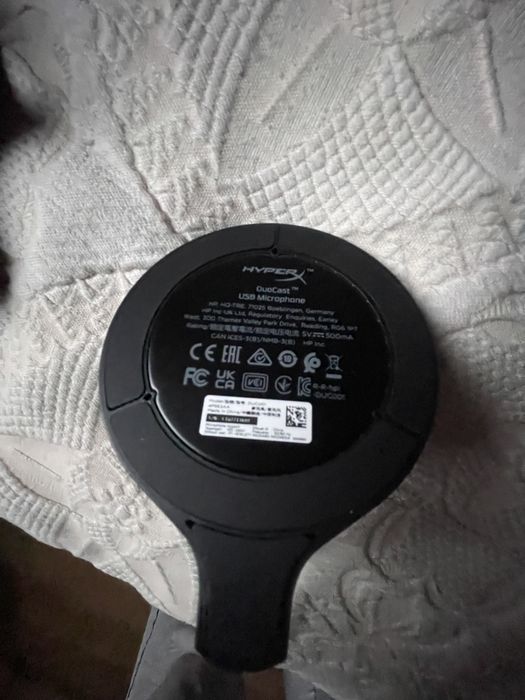 HyperX DuoCast microfone profissional