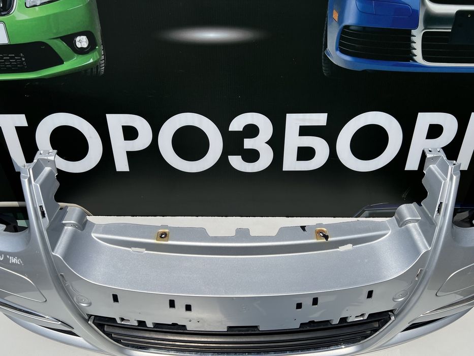 Бампер передній Гольф 5 Універсал бампер передний Golf 5 LA7W