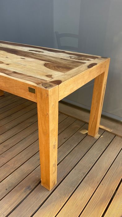 Mesa em madeira maciça Kare Design 160cm