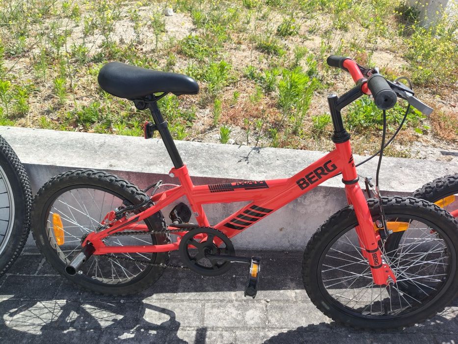 Duas bicicletas de Criança