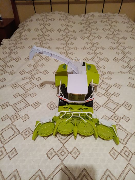 Kombajn sieczkarnia class zabawka