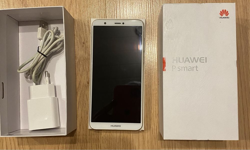 HUWAWEI P smart gold + etui + szklo