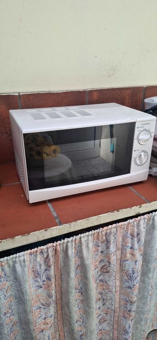 Microondas Branco