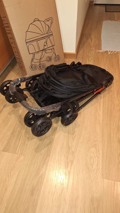 Carrinho de passeio para cão