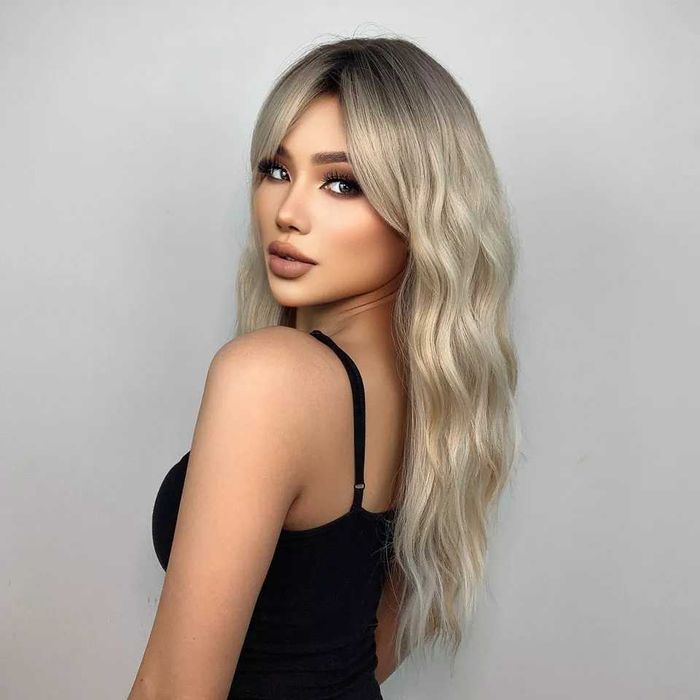 Nowa peruka blond fale ombre Naturalny wygląd + czepek