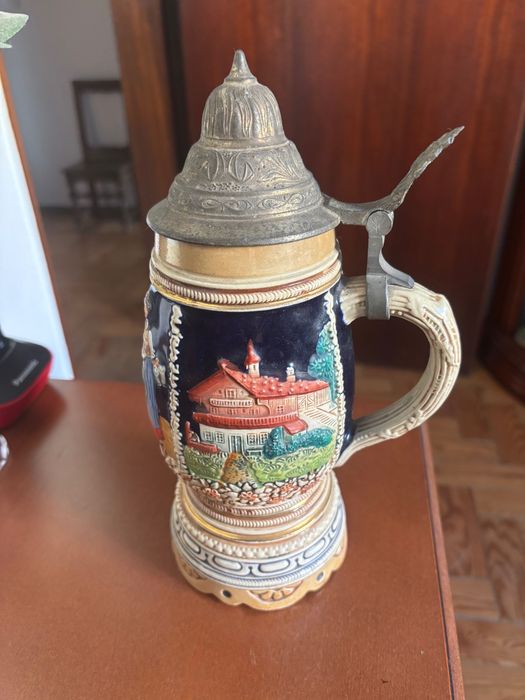 Caneca cerveja com musica