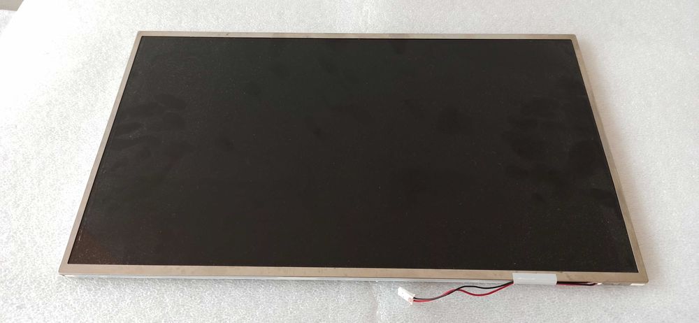 Ecrã HD LG 15.6" 1366 X 768