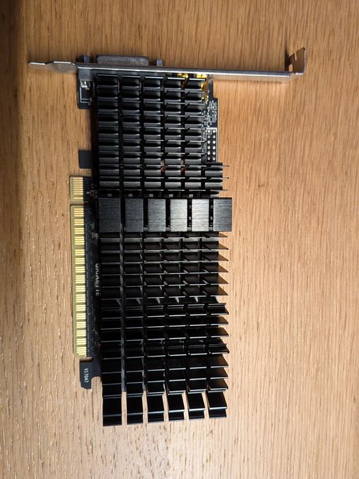 Placa gráfica NVIDIA GeForce GT 710