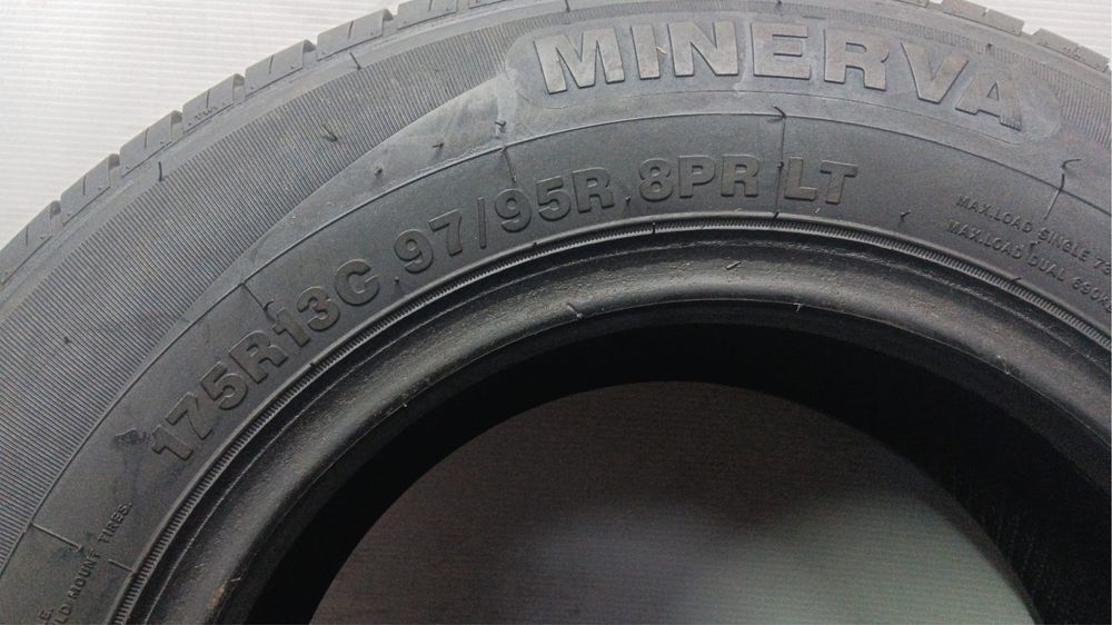 175/13C Minerva Emi Zero Van