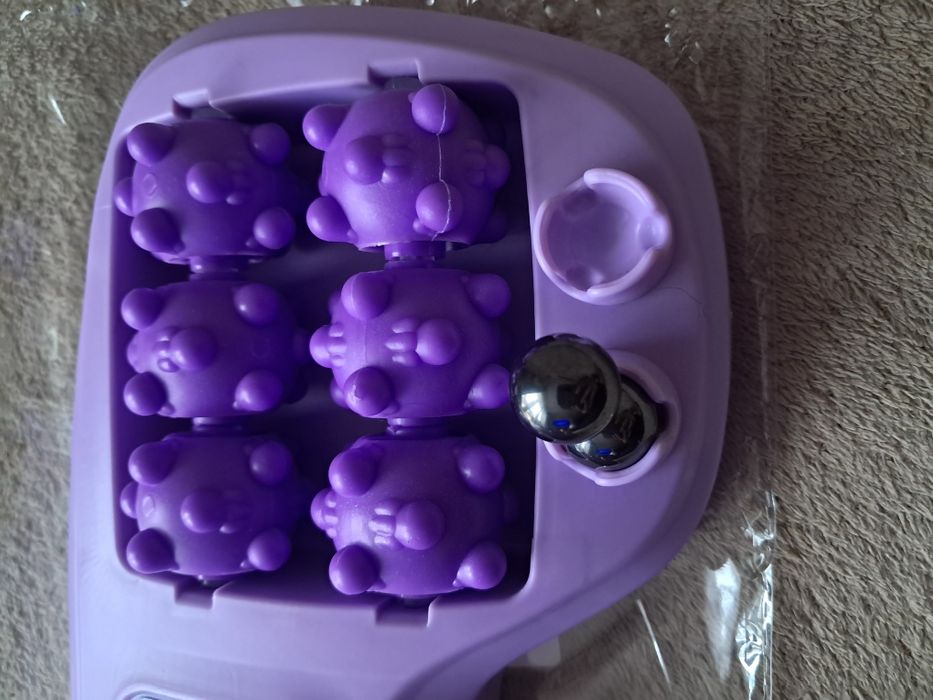 Masażer do stóp z magnesowymi kulkami