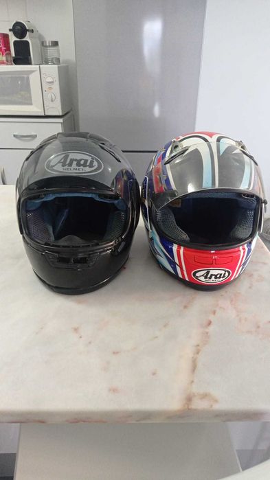 2 capacetes arai old school tamanho L