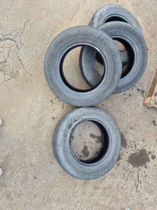 Шини б/у 215/70 R16