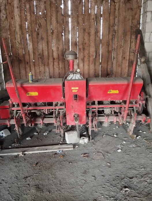 Siewnik do kukurydzy