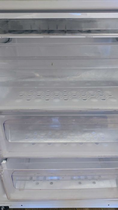 Холодильник з морозильною камерою Samsung RL48RLBSW