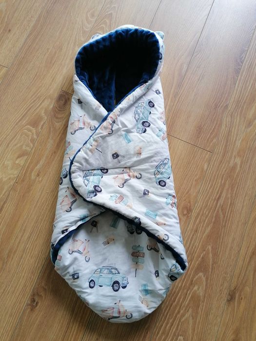 Fotelik, nosidło Maxi Cosi 0-13 Kg (5* ADAC) + otulacz + lusterko