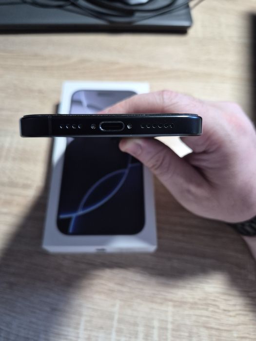 IPhone 16 pro max 256
