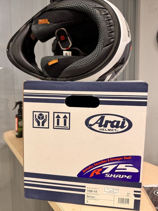 Arai Tour X 4 Tamnaho S