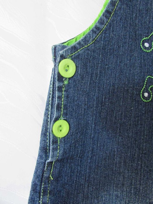 Spodnie jeansowe, dziecięce (ogrodniczki)  Roz. 56