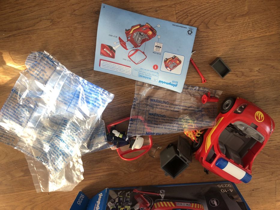 Playmobil 9235 City Action straż pożarna karton stan BDB