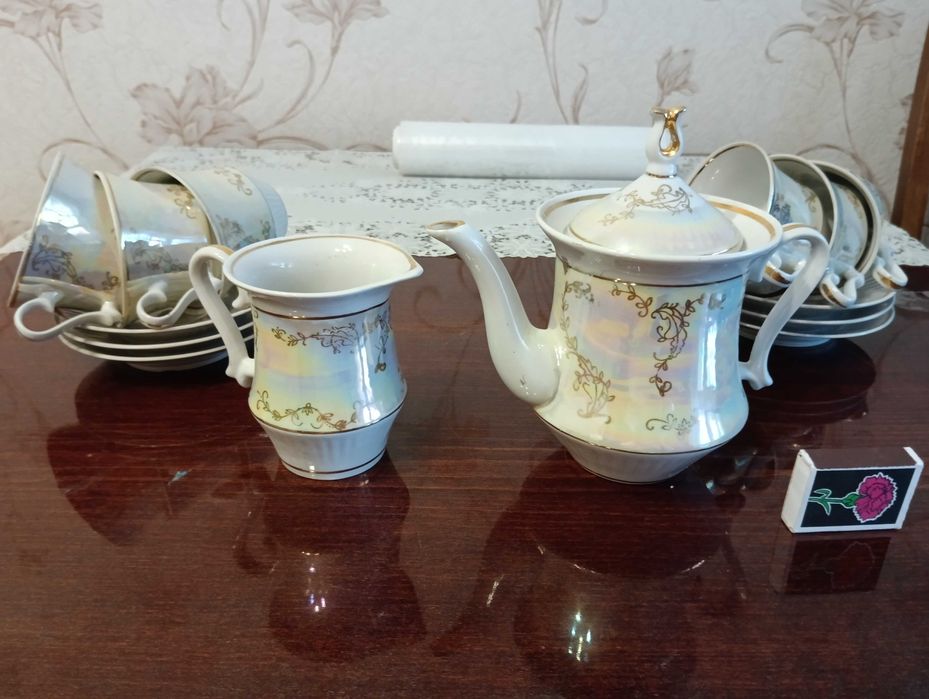 Барановский фарфоровый  перламутровый сервиз на 6 персон