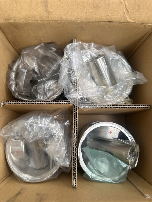 4x Pistoẽs Jeep Grand Cherokee WJ 3.1TD 140cv Motor VM