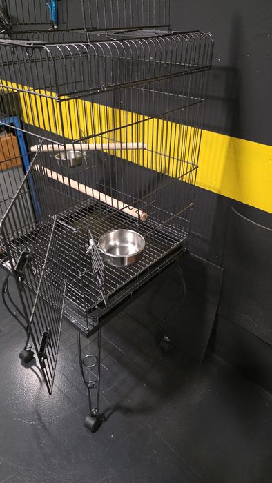 Gaiola para Papagaio, Caturra ou Aves de Médio Porte com Suporte e Rod