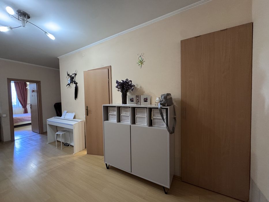 Простора 1к квартира 60м2
