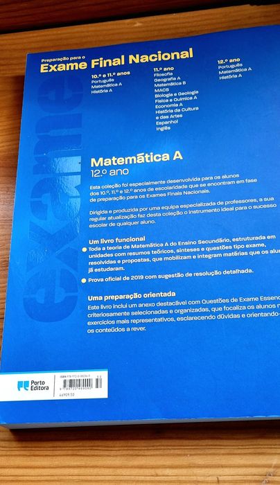Livro preparação para o Exame Final Nacional Matemática A 12°