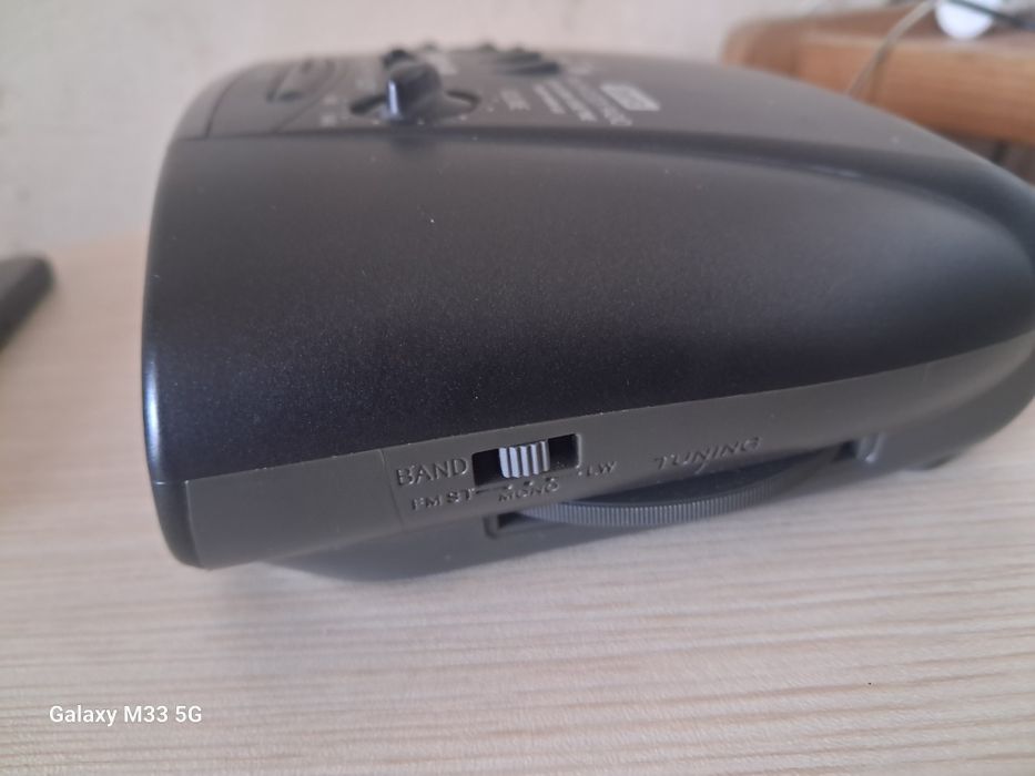 Продам радиочасы Panasonic RC-Q720