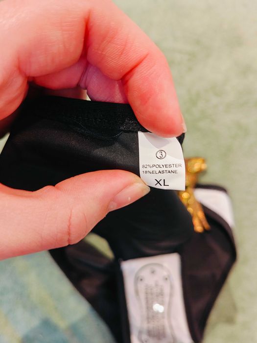 Kostium strój kąpielowy dwuczęściowy złoty świecący.