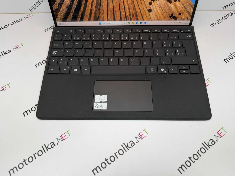 Ноутбук планшет Microsoft Surface Pro 8 13" 2K/i5-1135G7/8 RAM/256 SSD