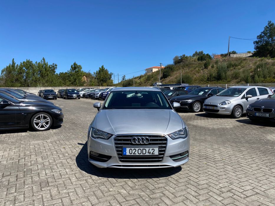 AUDI A3 1.6 TDI  162 mil kms - NACIONAL
