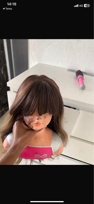 Vendo peruca ondulada como nova