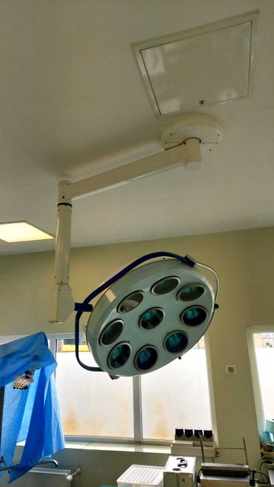 Lampa operacyjna