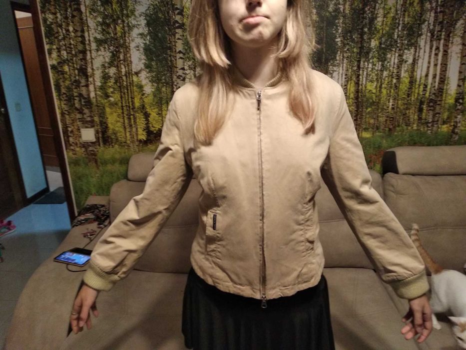 Casaco. (Bege). Tam- S