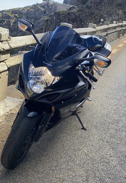 SUZUKI GSXR 1000 K5