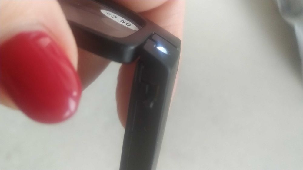 Nowe okulary optyczne z lampeczkami umies na ramkach, moc szkieł 3,5