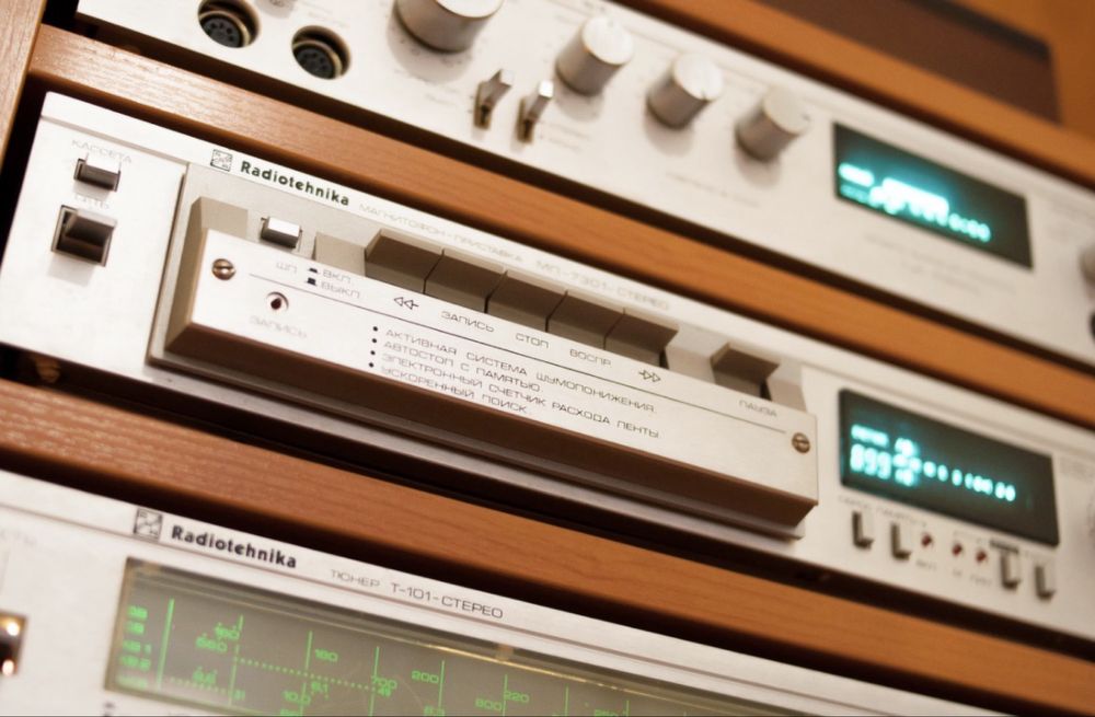 Тумба стойка для програвача підсилювача radiotehnika вініл, кассети